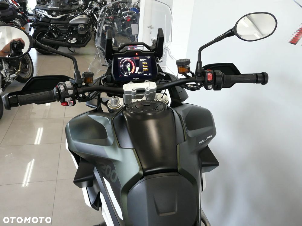 Triumph Tiger - 27