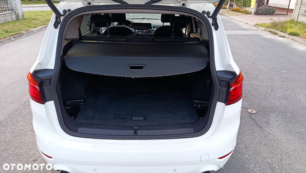 BMW Seria 2 220d xDrive Sport-Aut - 27