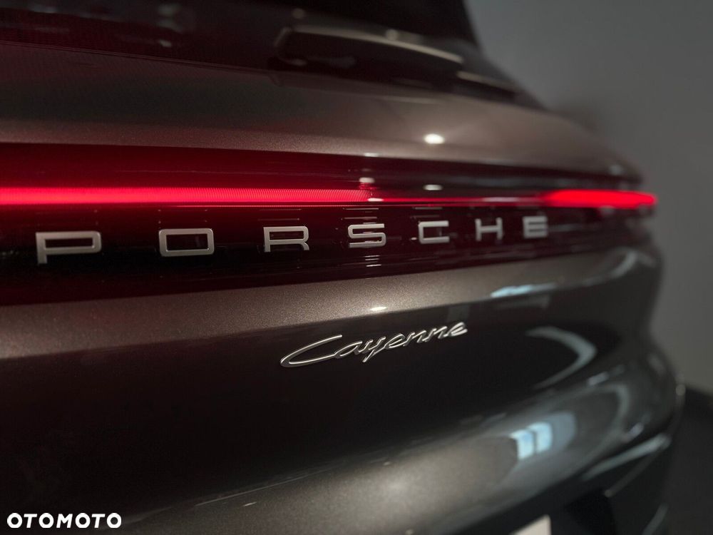 Porsche Cayenne - 8