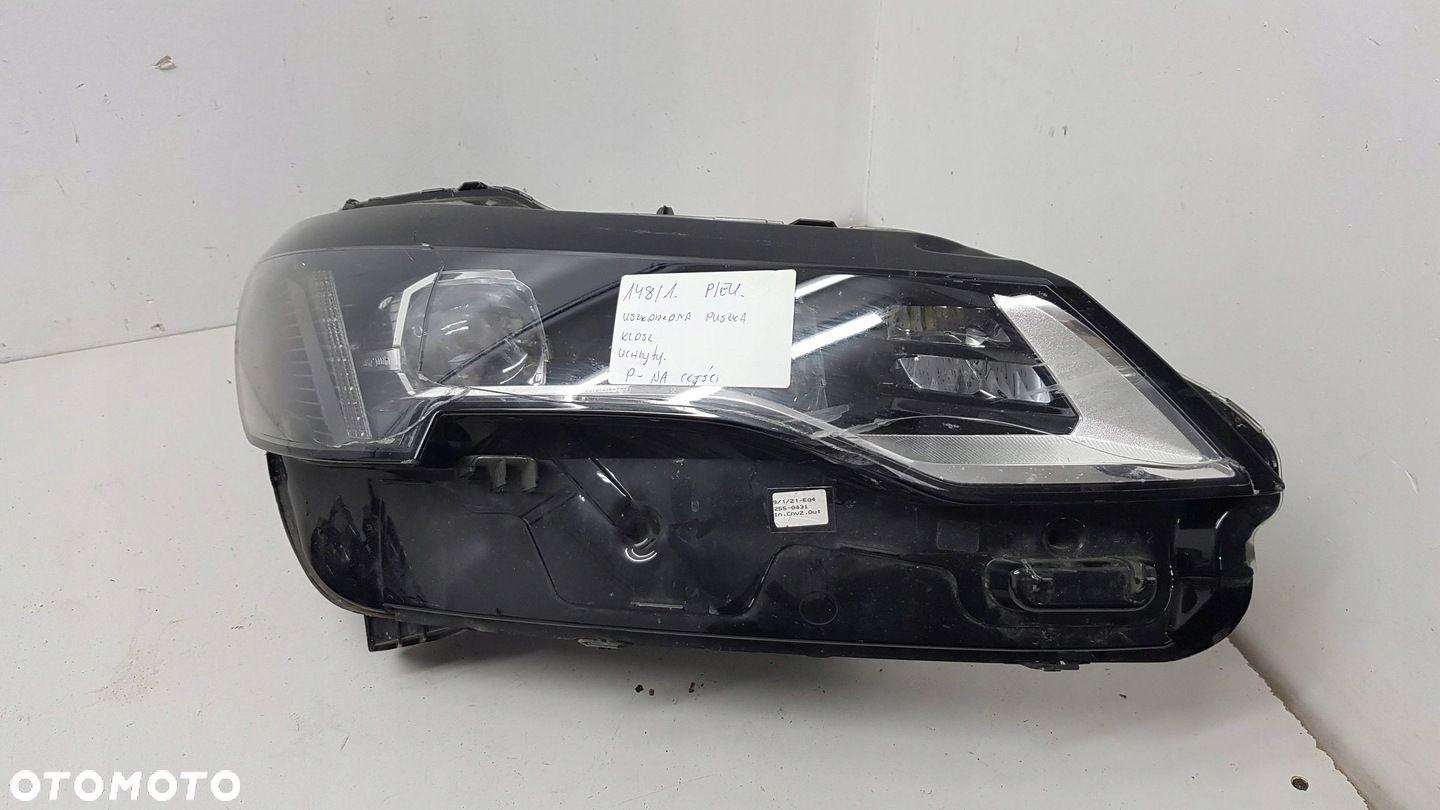 PEUGEOT 3008 5008 II LAMPA PRAWY PRZÓD EU - 1