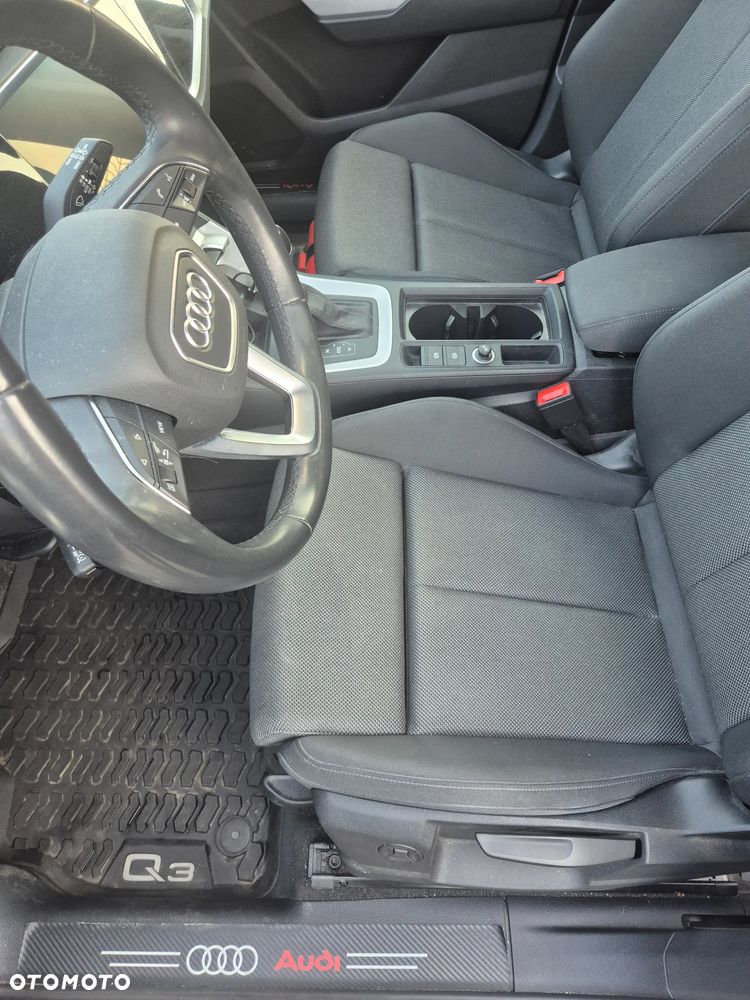 Audi Q3 35 TFSI S tronic - 12