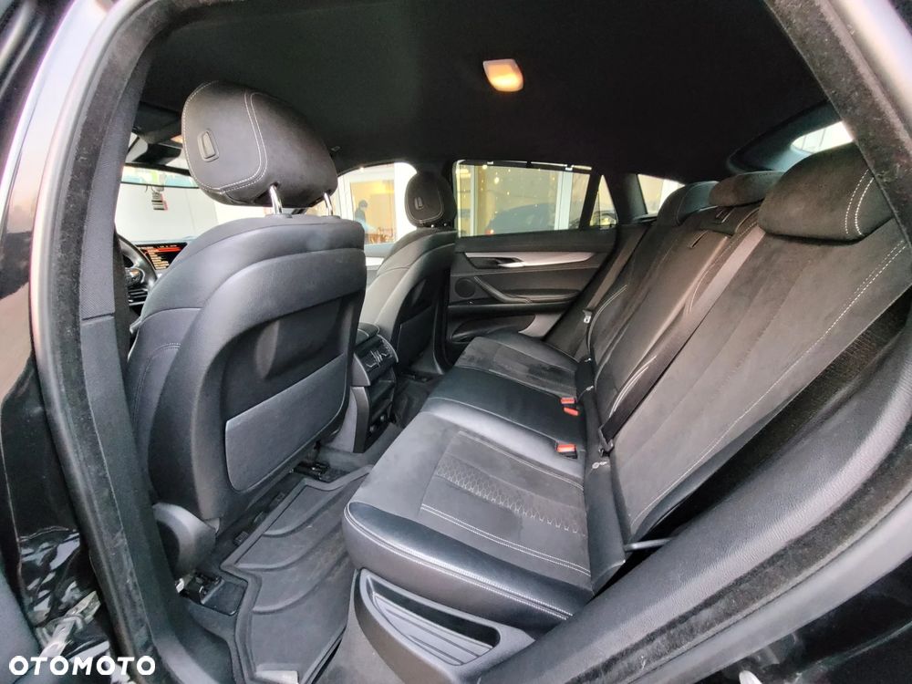 BMW X6 xDrive40d - 16
