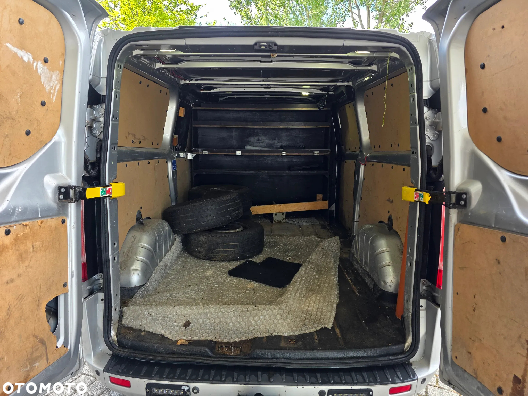 Ford Transit Custom Long - 11