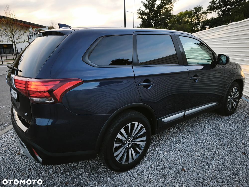 Mitsubishi Outlander - 20