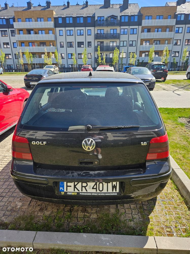 Volkswagen Golf - 3