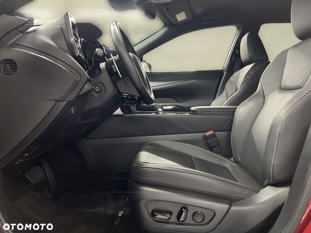 Lexus RX - 18