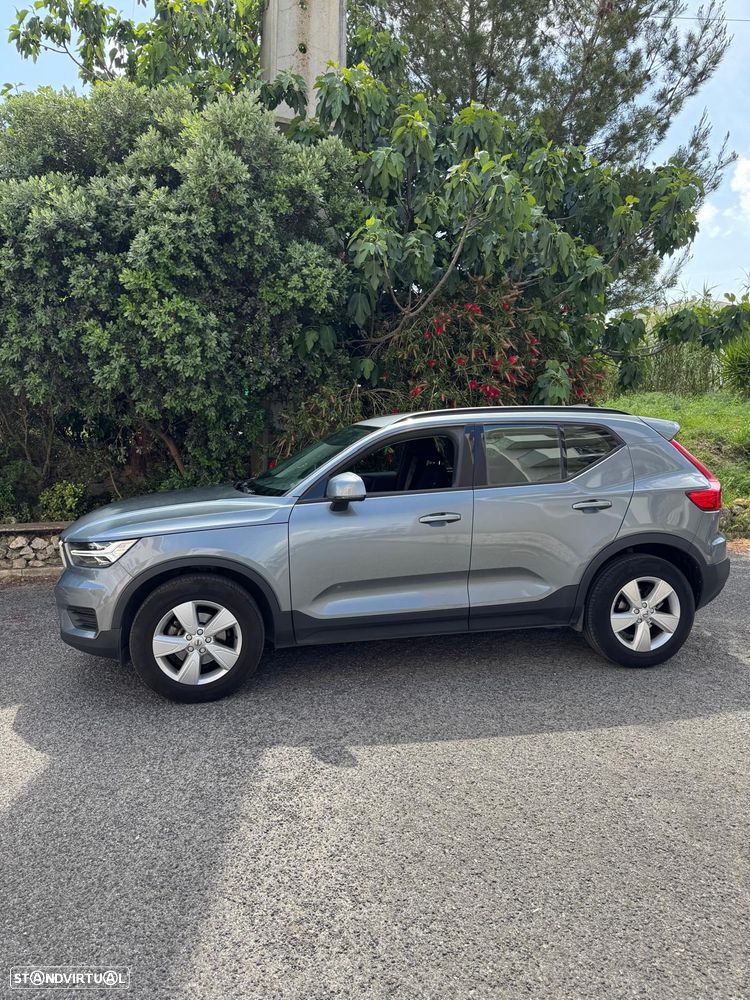 Volvo XC 40 1.5 T3 Tech Edition - 4