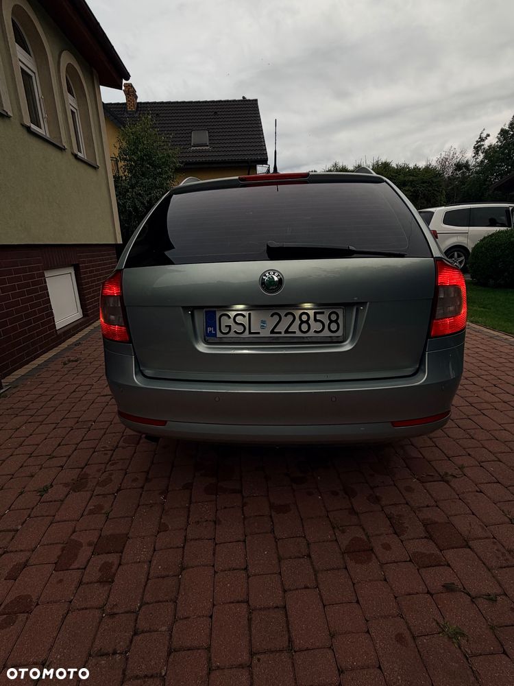 Skoda Octavia 1.6 TDI Greenline - 8