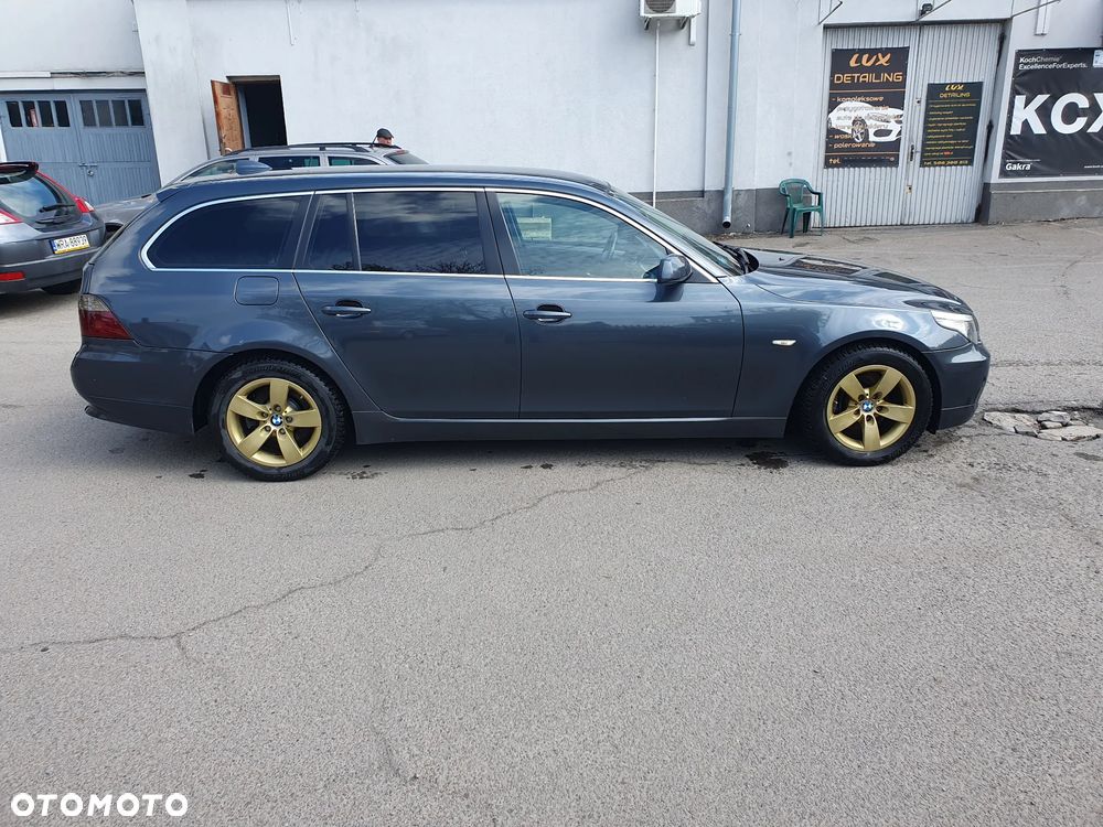 BMW Seria 5 525d - 7
