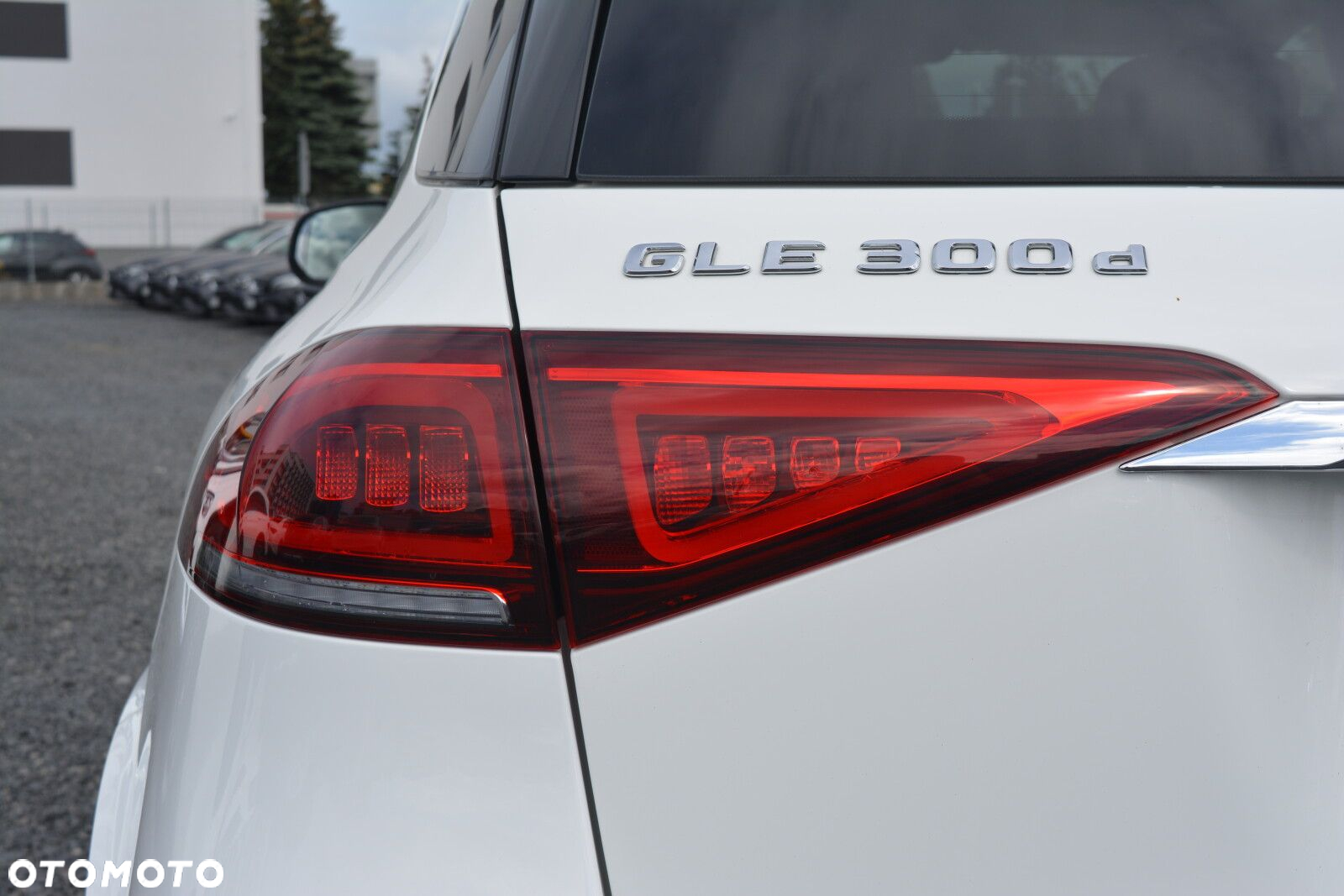 Mercedes-Benz GLE 300 d 4-Matic - 11