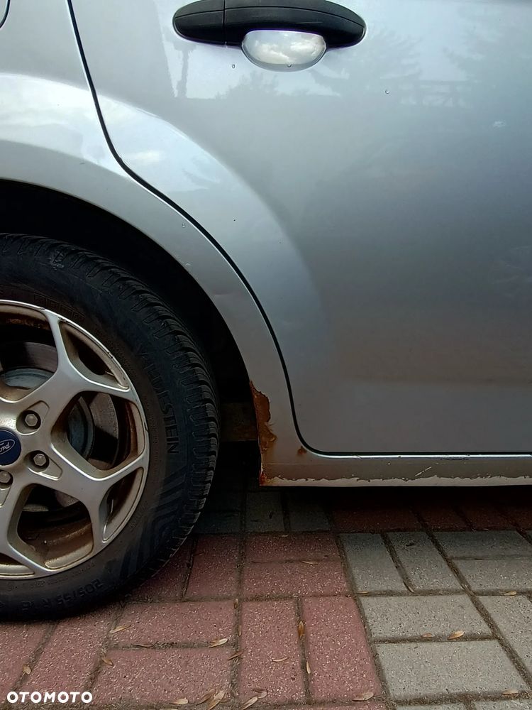 Ford Mondeo 1.8 TDCi Trend - 14