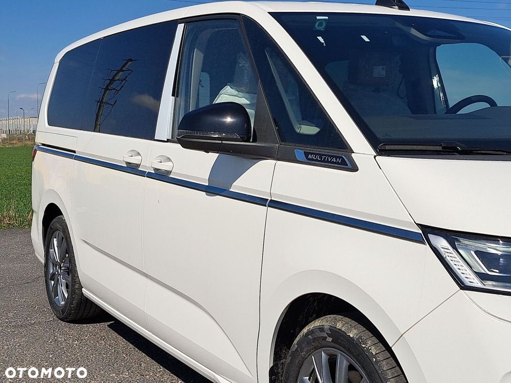 Volkswagen Multivan - 17