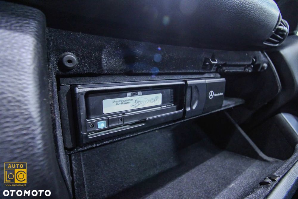 Mercedes-Benz Klasa C 200 T Kompressor Automatik Avantgarde Sport Edition - 26