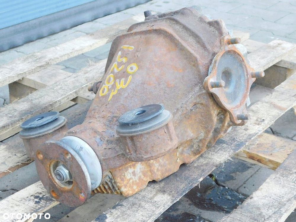 LEXUS IS200 I LIFT 2003r DYFERENCJAŁ DYFER MOST - 6