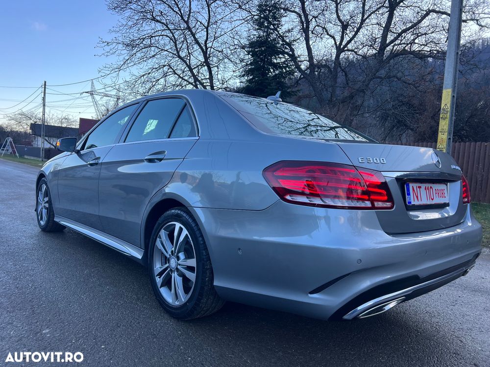Mercedes-Benz E 300 BlueTEC HYBRID 7G-TRONIC Edition - 4