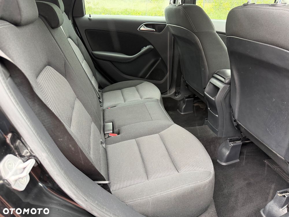 Mercedes-Benz Klasa B 180 (CDI) d 7G-DCT AMG Line - 6