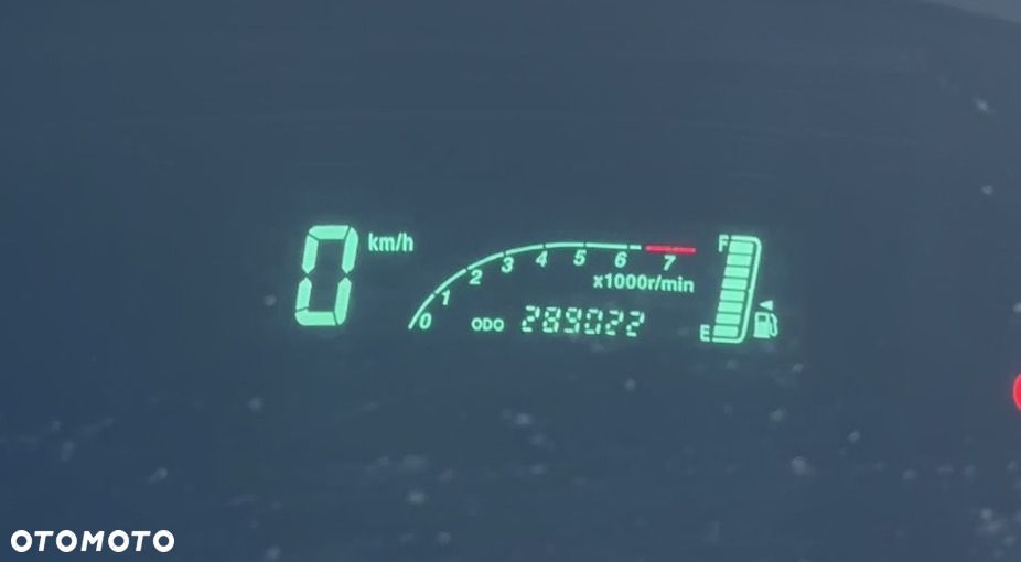 Toyota Yaris - 21
