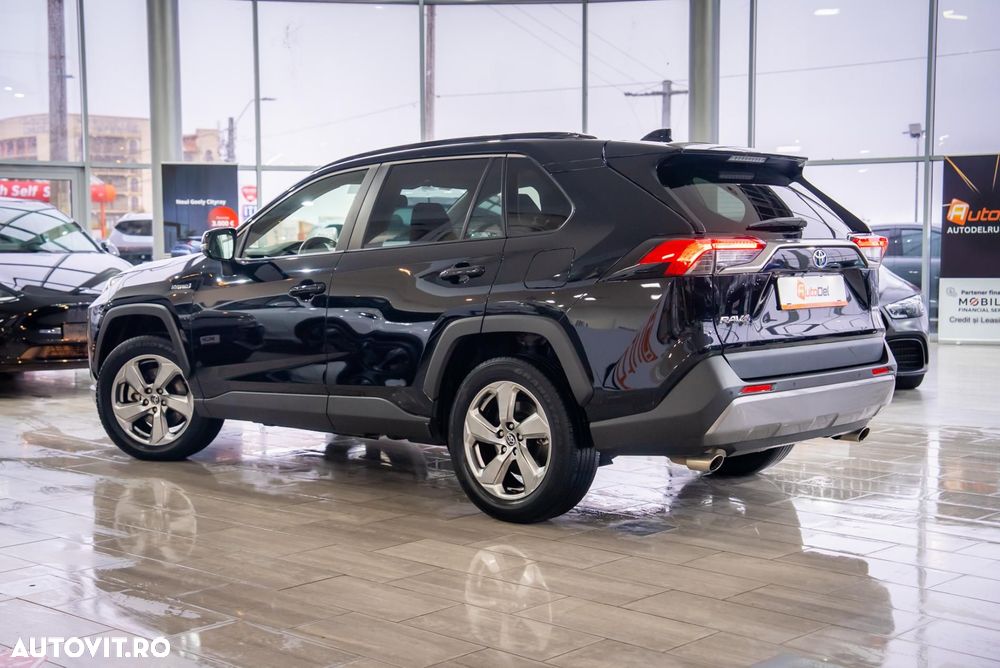 Toyota RAV4 - 9