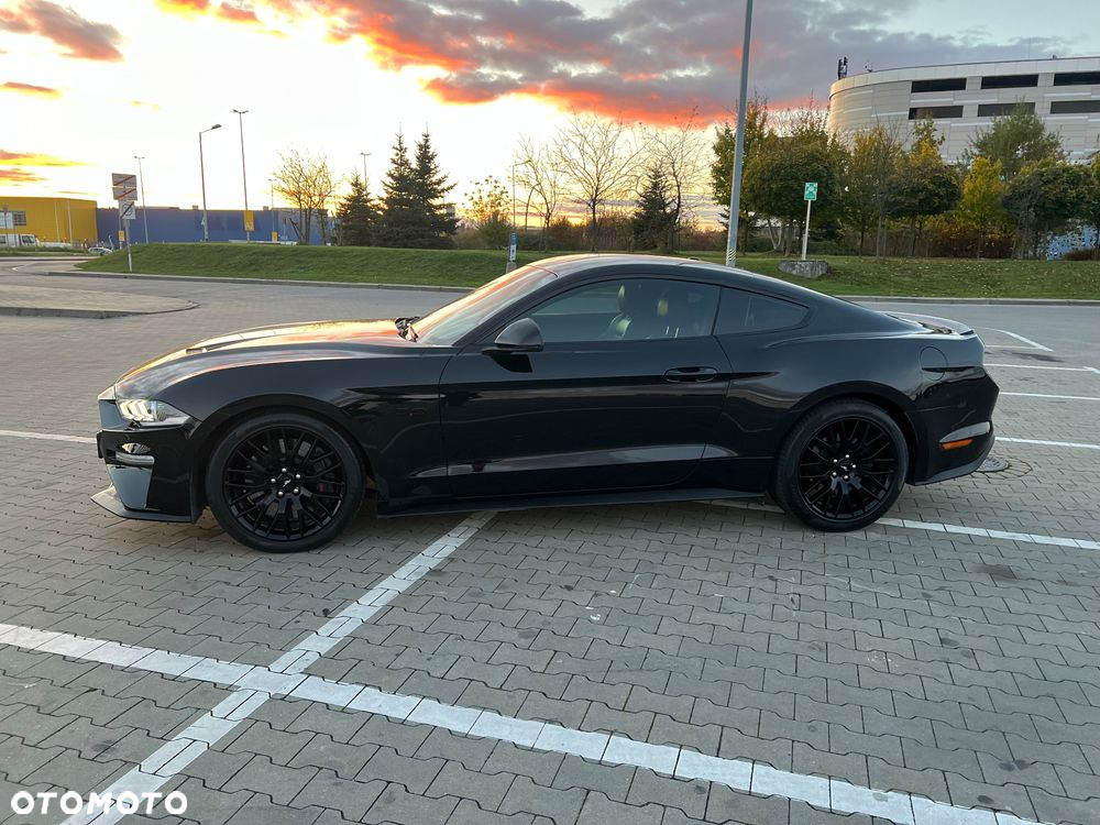 Ford Mustang 5.0 V8 GT - 5