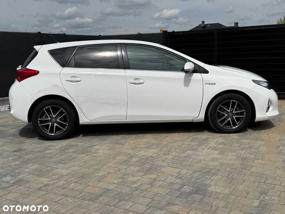 Toyota Auris - 2