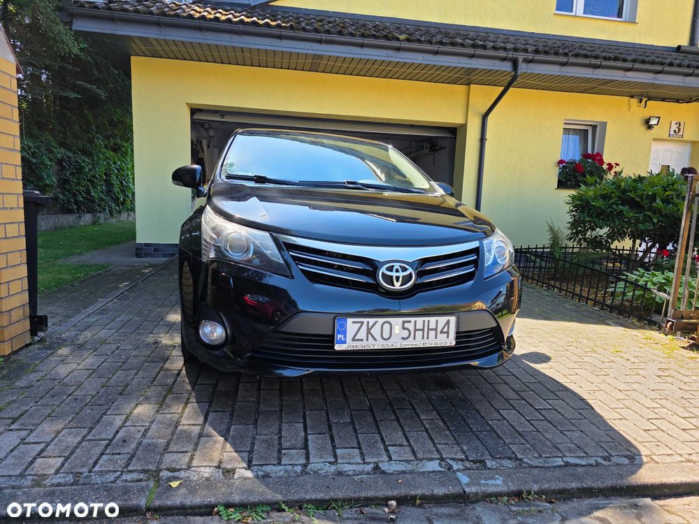 Toyota Avensis 1.8 Premium - 2