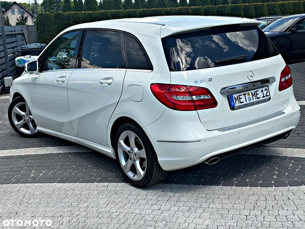 Mercedes-Benz Klasa B 200 BlueEFFICIENCY Edition 1 - 15