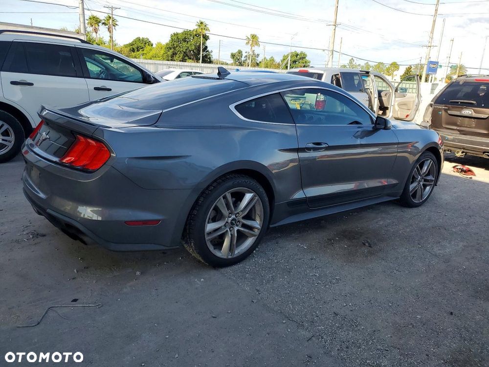 Ford Mustang 2.3 EcoBoost - 4