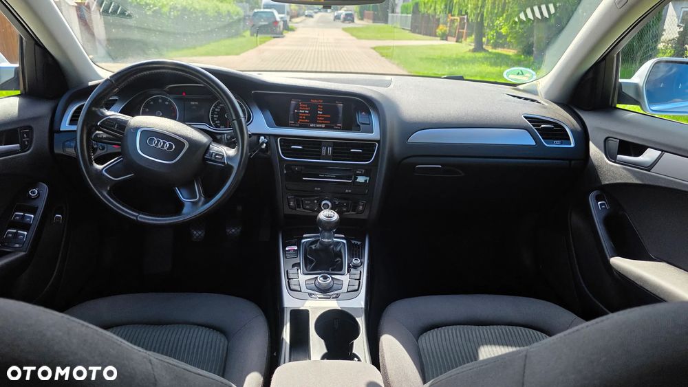Audi A4 Limousine 1.8 TFSI Ambiente - 4