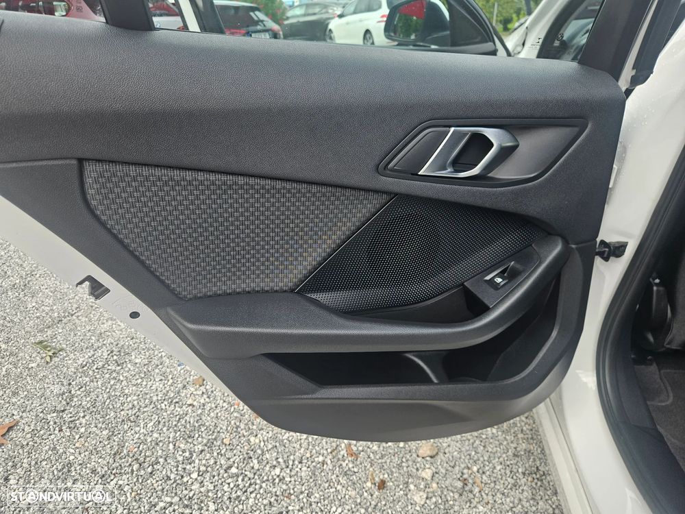 BMW 116 d Advantage Auto - 38