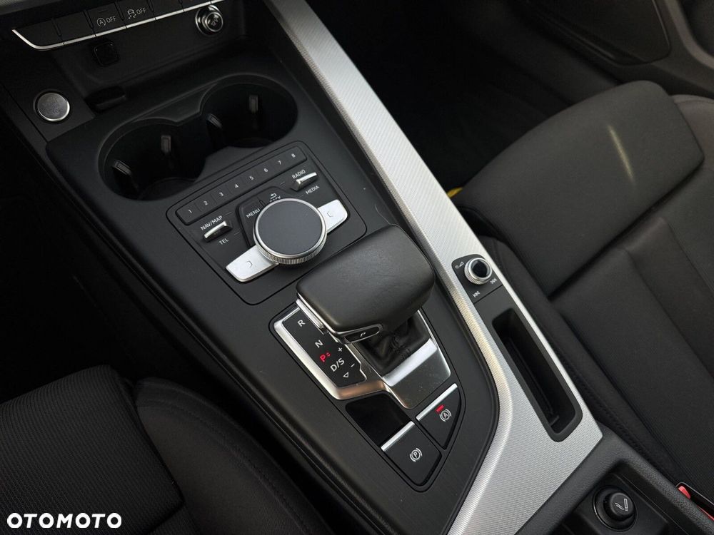 Audi A4 Limousine - 22