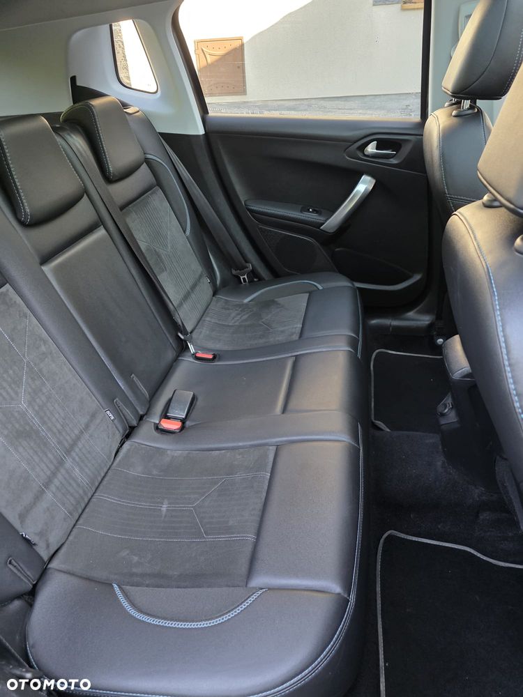 Peugeot 2008 - 13