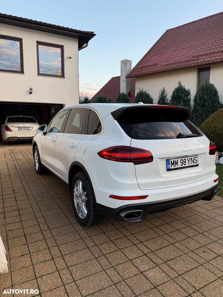 Porsche Cayenne 3.0 L V6 - 19