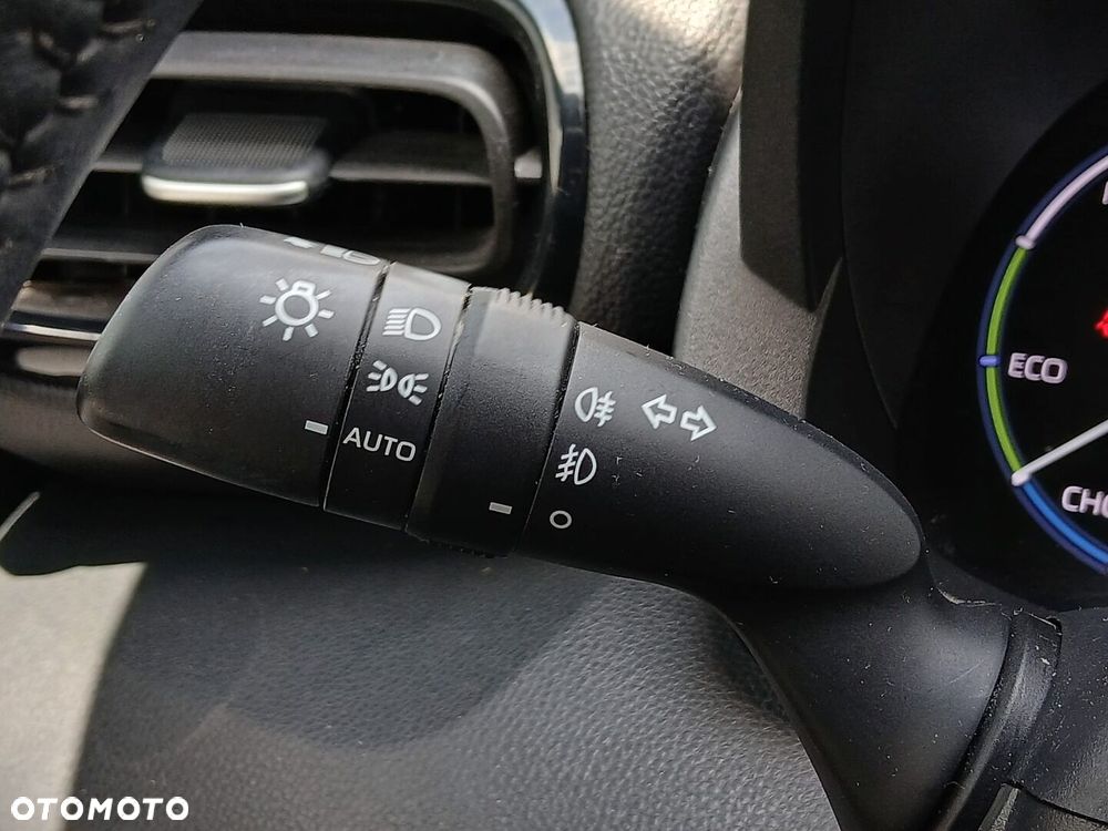 Toyota Yaris Cross Hybrid 1.5 Comfort - 30