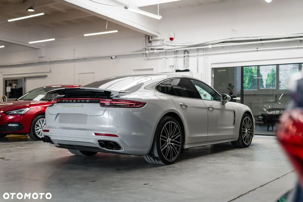 Porsche Panamera Turbo S e-Hybrid - 13