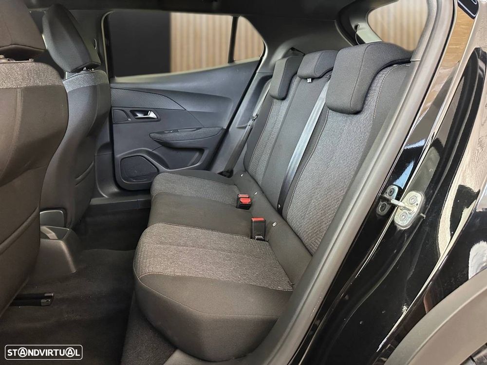 Peugeot 2008 - 12