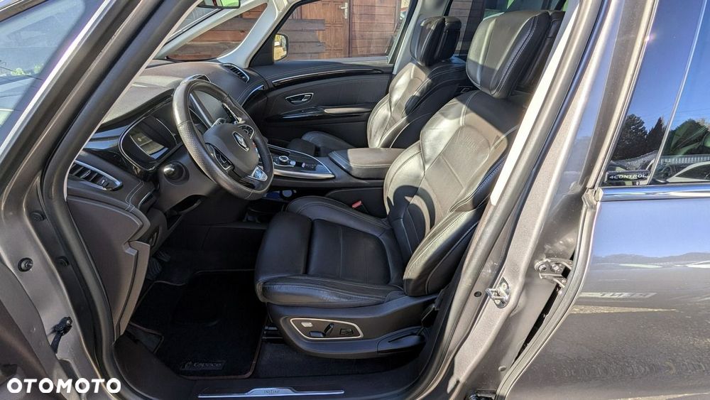 Renault Espace 1.6 dCi Energy Initiale Paris EDC - 15