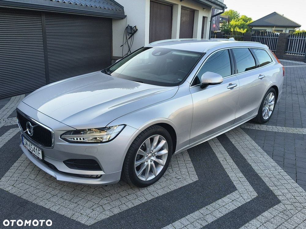 Volvo V90 D3 Momentum - 34
