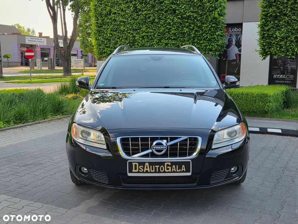 Volvo V70 2.5T Summum - 4