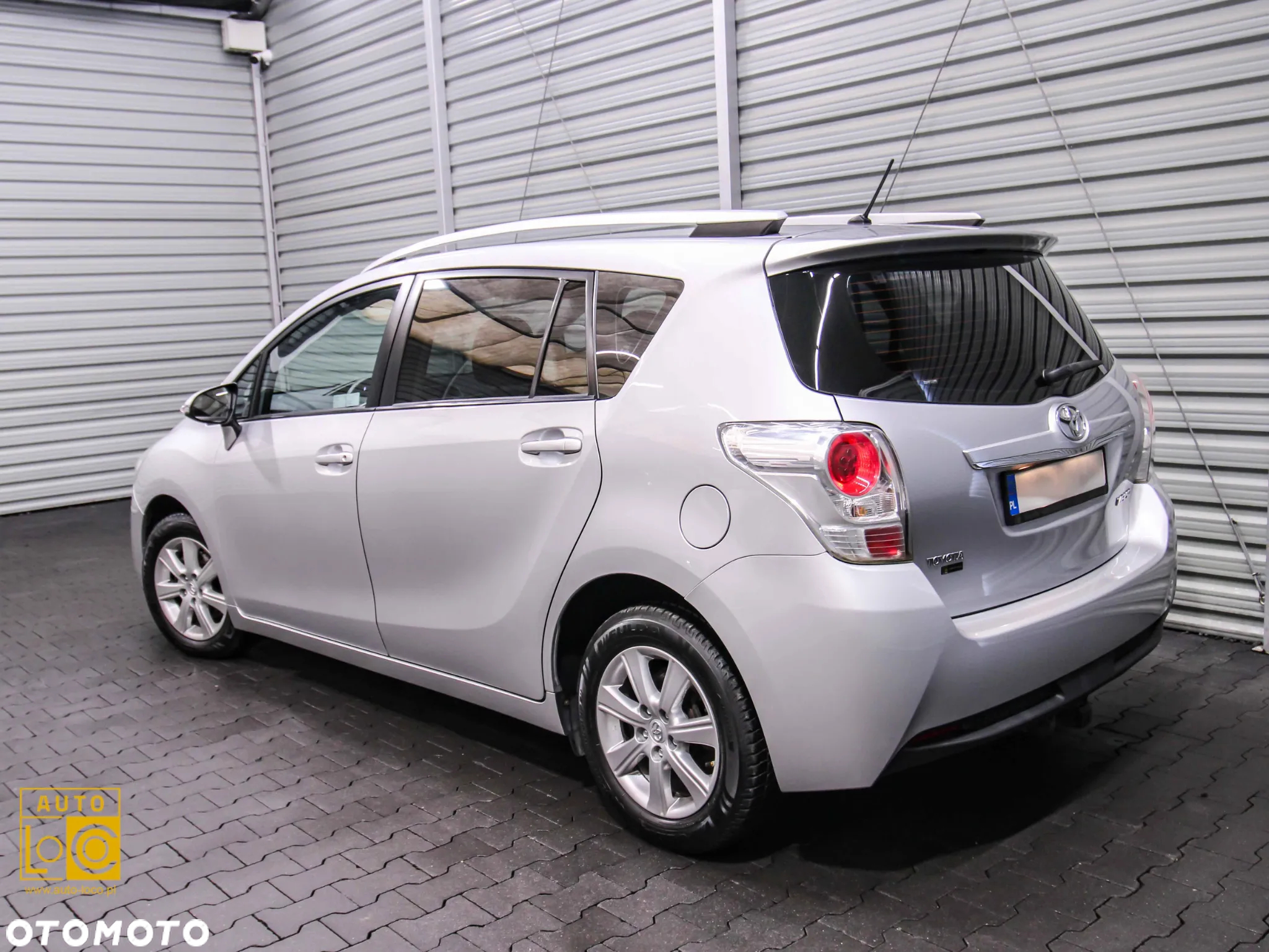 Toyota Verso 2.0 D-4D Premium - 4