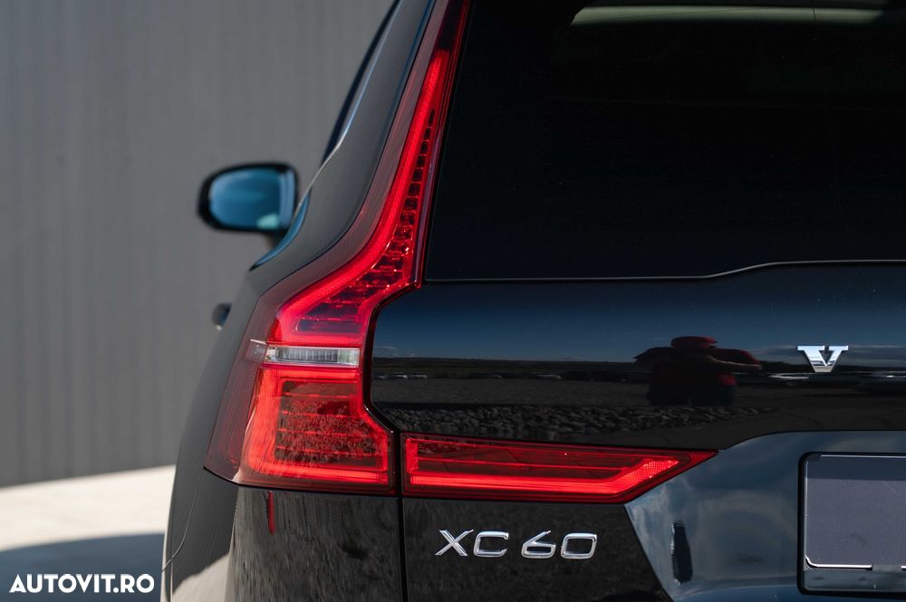 Volvo XC 60 T6 AWD Recharge Geartronic Inscription - 14