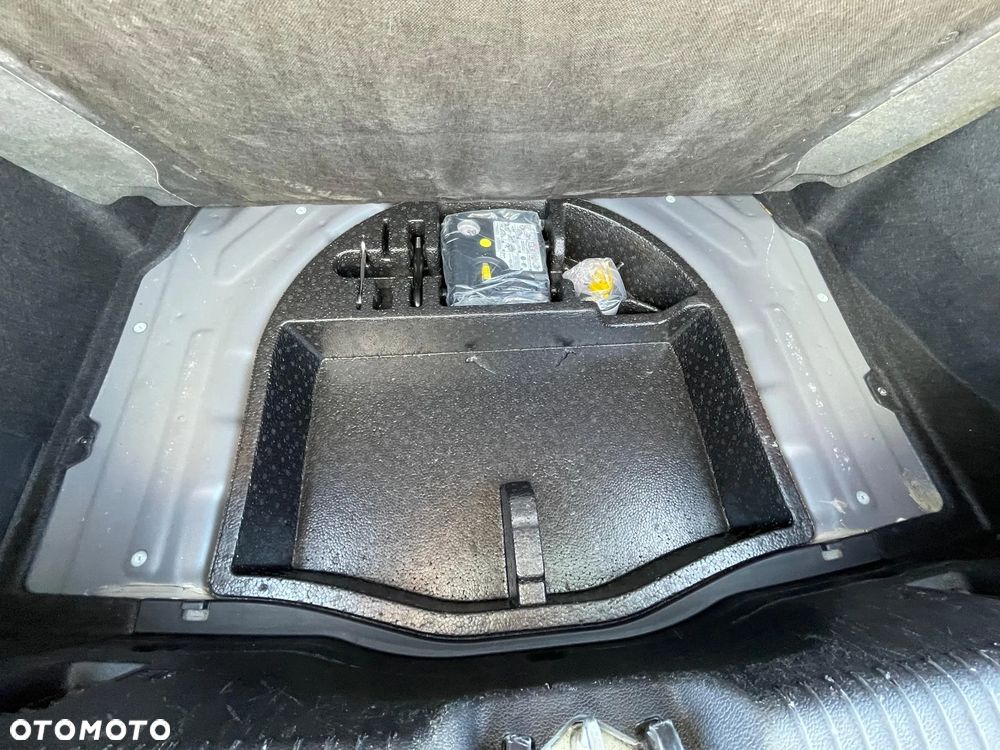 Kia Ceed 1.6 CRDi 128 ISG Spirit - 20