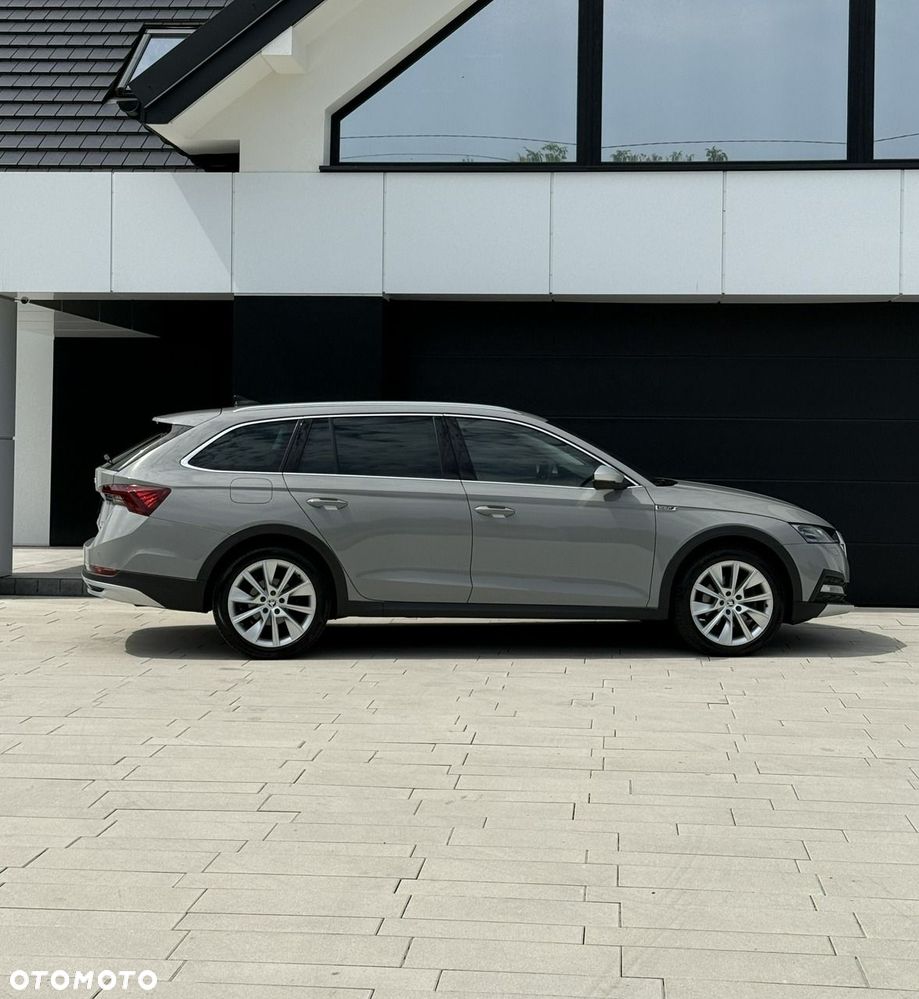 Skoda Octavia 2.0 TDI DSG 4x4 Scout First Edition - 27