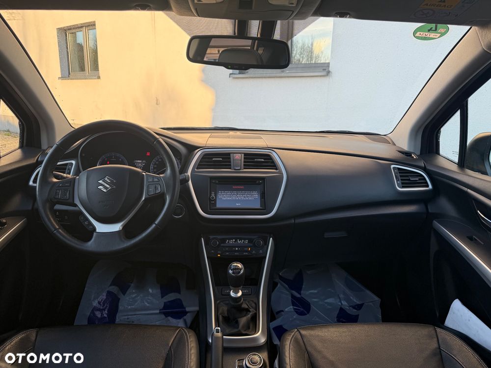 Suzuki SX4 S-Cross 1.6 DDiS Premium Plus 4WD - 10