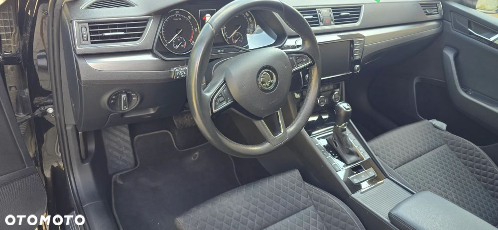Skoda Superb 2.0 TDI 4x4 Style DSG - 8
