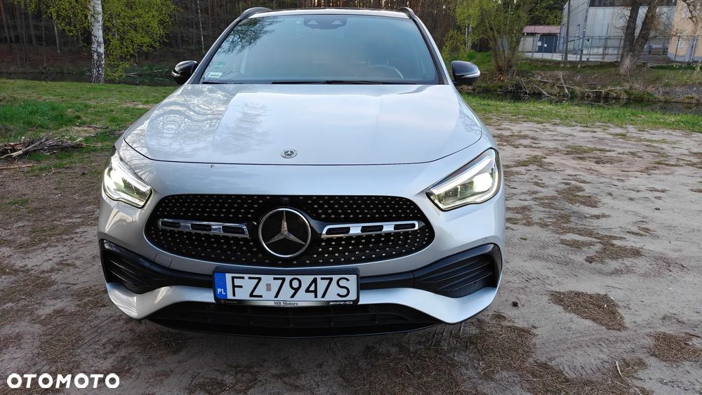 Mercedes-Benz GLA 200 AMG Line - 2