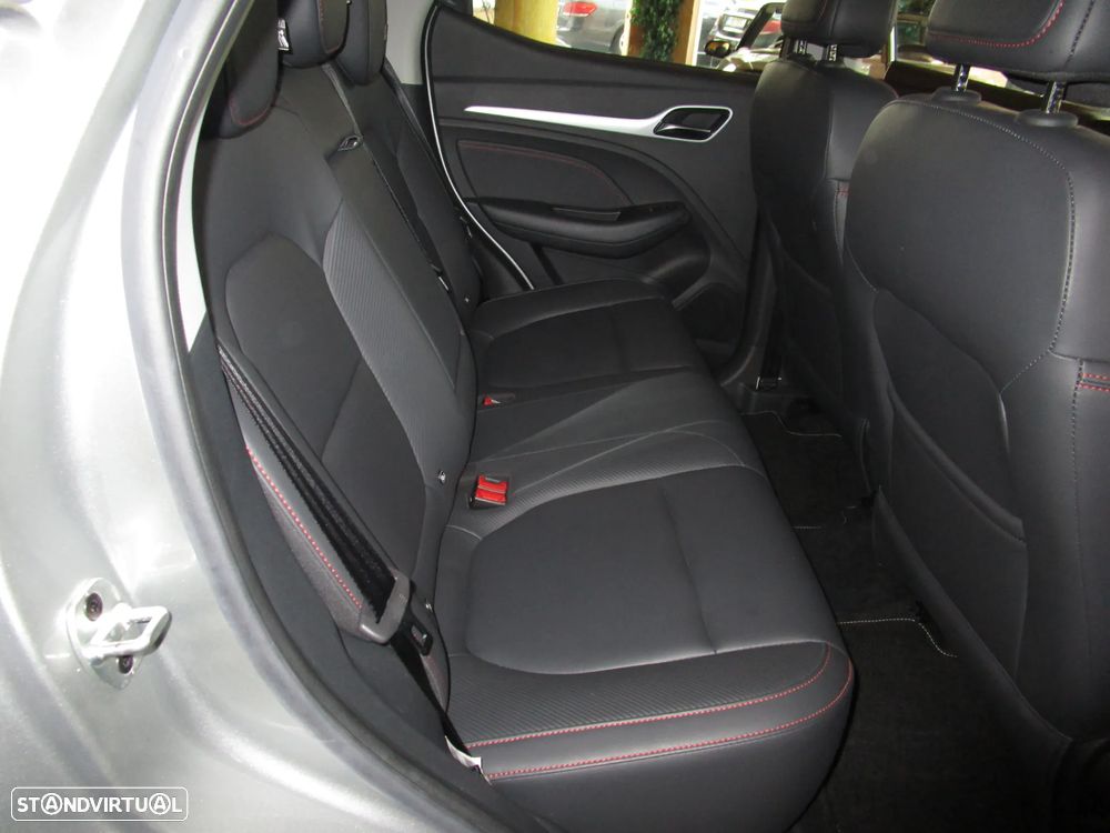 MG ZS Standard Luxury - 19