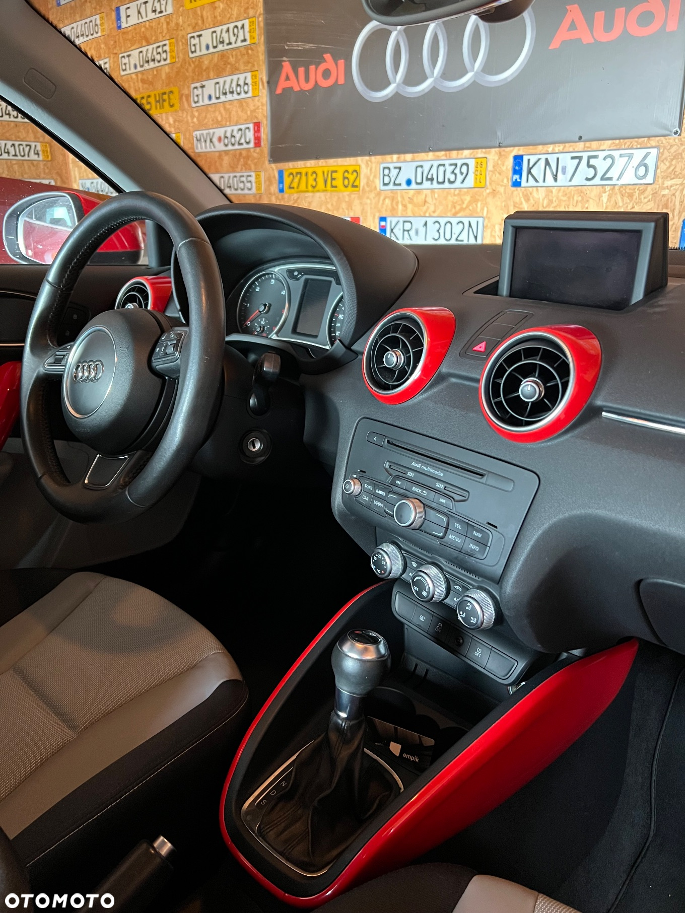 Audi A1 1.6 TDI Attraction S tronic - 10