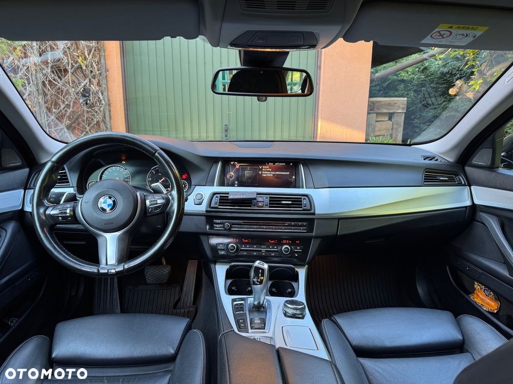 BMW Seria 5 520d xDrive Luxury Line - 11