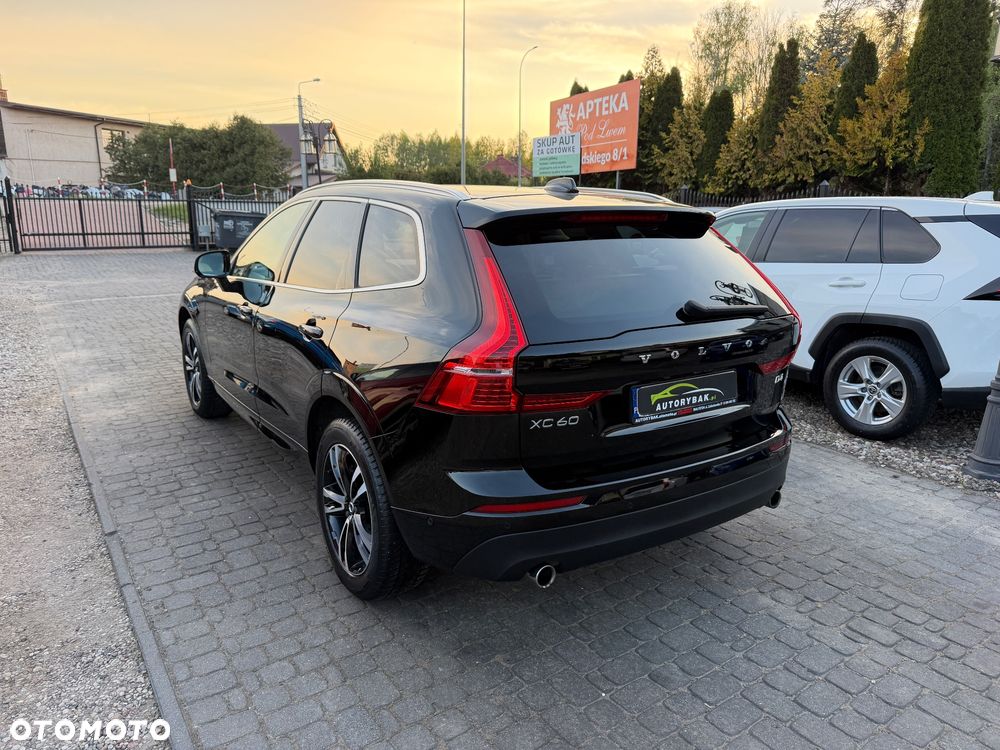 Volvo XC 60 D4 Momentum Pro - 38