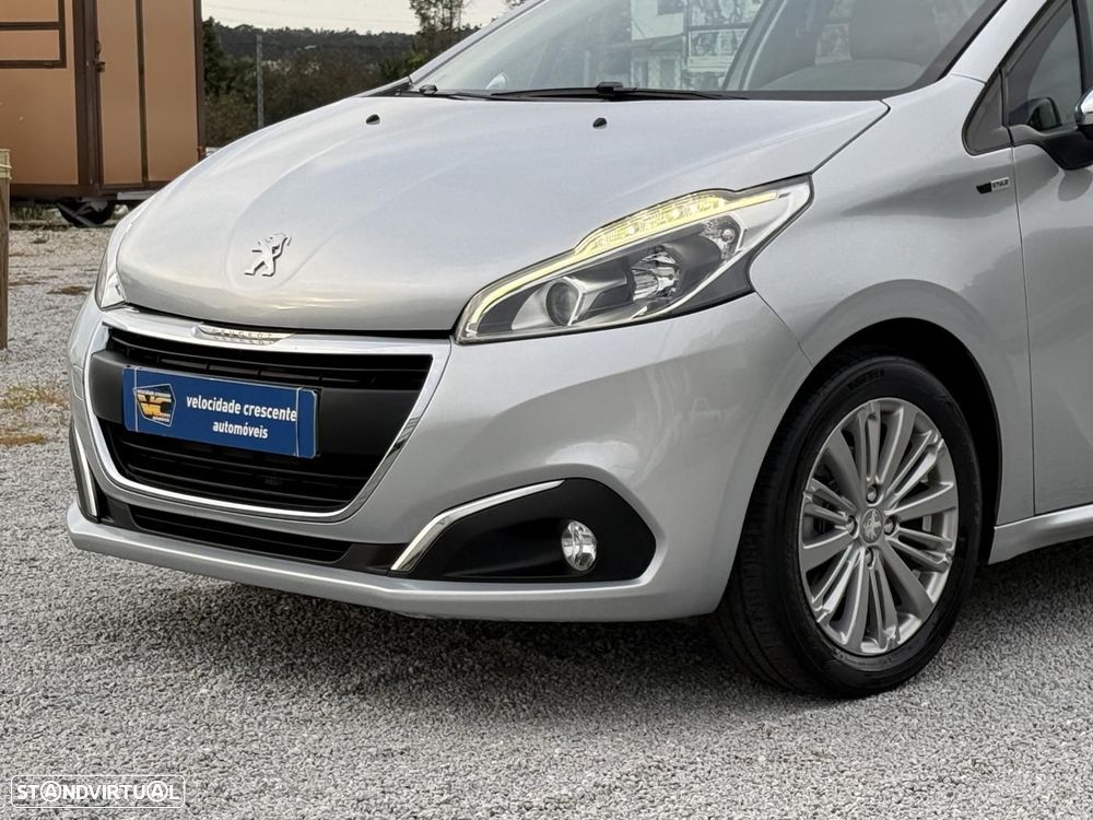 Peugeot 208 1.2 PureTech Style — photo 4
